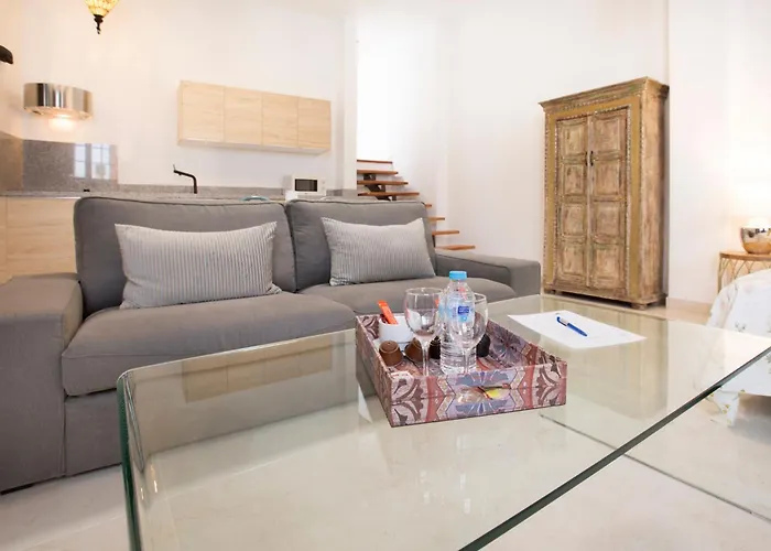 El Charco Hotel 3*