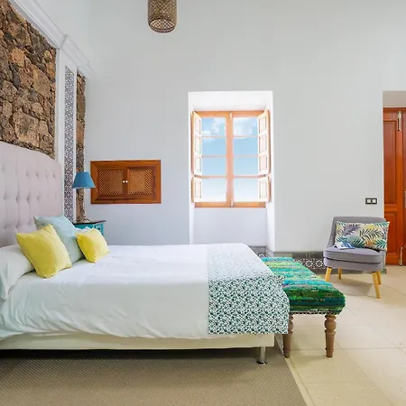 ホテル El Charco アレシフェ