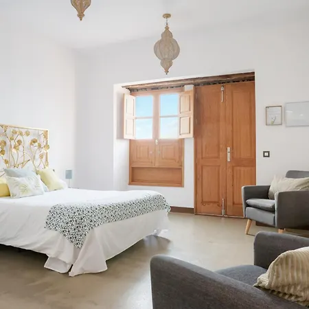 ホテル El Charco アレシフェ