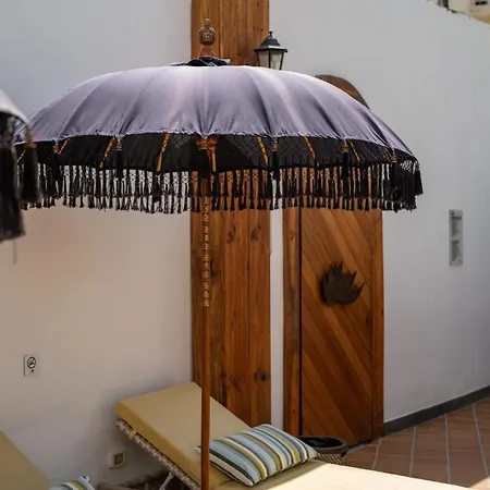 El Charco Hotel